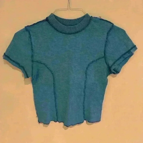 BDG Tops - BDG Blue Crop Top Size Medium Like New